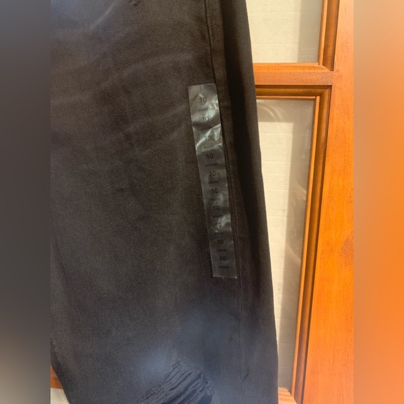 American Eagle NWT black high waisted Mom straight jean - Picture 5 of 5